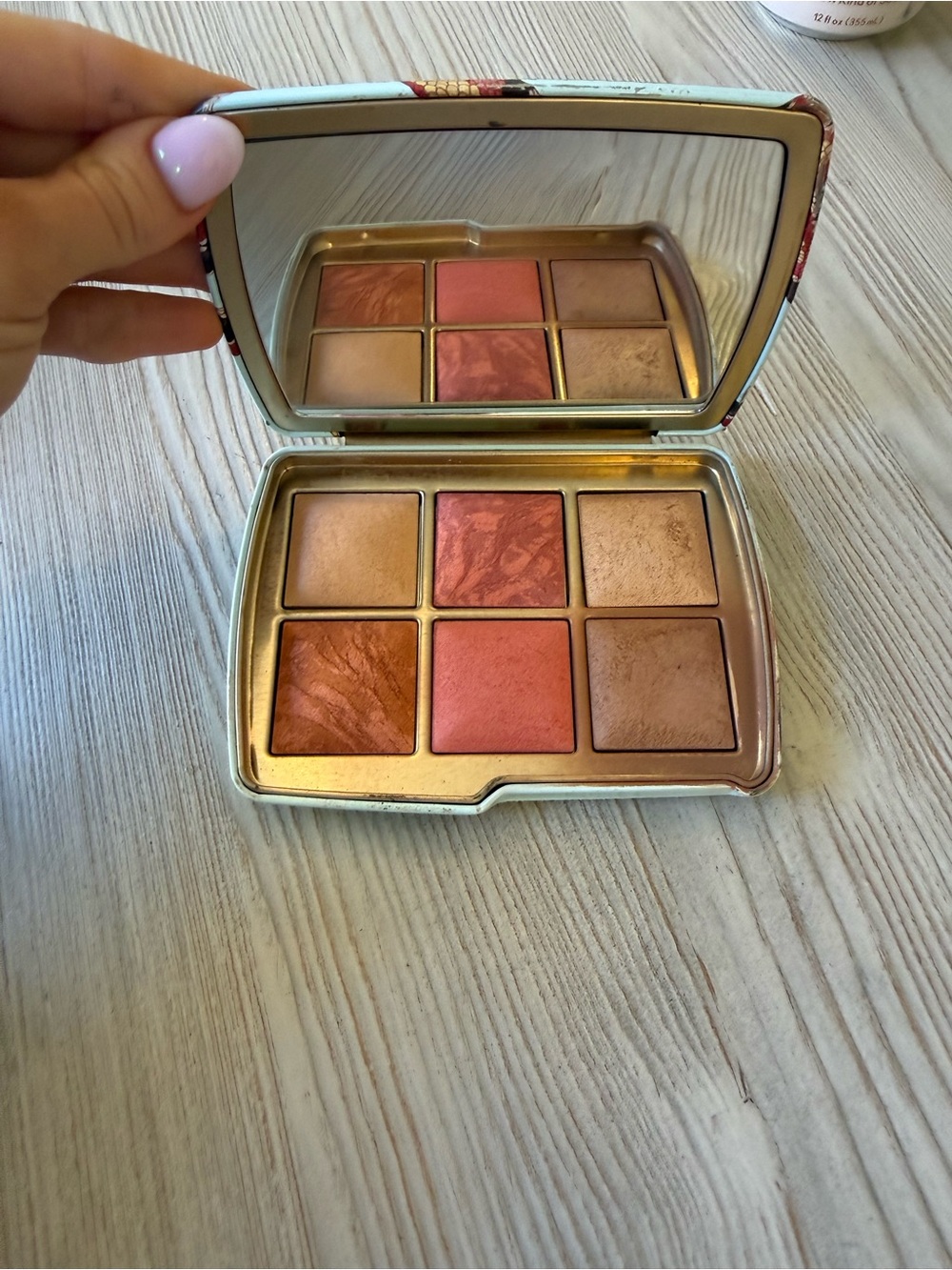 Hourglass Palette - Picture 2 of 2